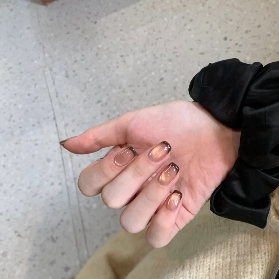 Nail Art Red Wine Cat Eye - 10 قطع من الضغط الفرنسي القصير