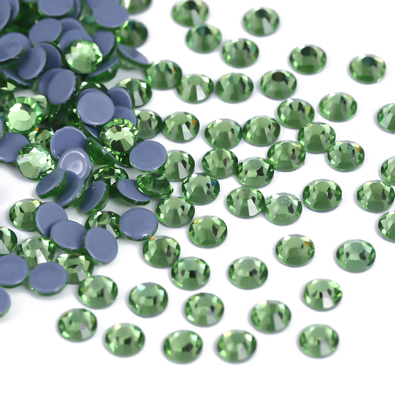 زجاج الزمرد الزبرجد الأخضر كري - مراجعة Nail Art Emerald Green وسعره