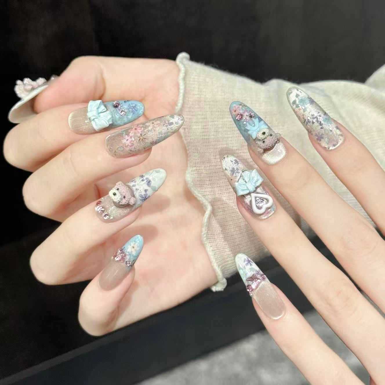 10 قطع من الأظافر الاصطناعية ا - مراجعة Nail Art Emerald وسعره
