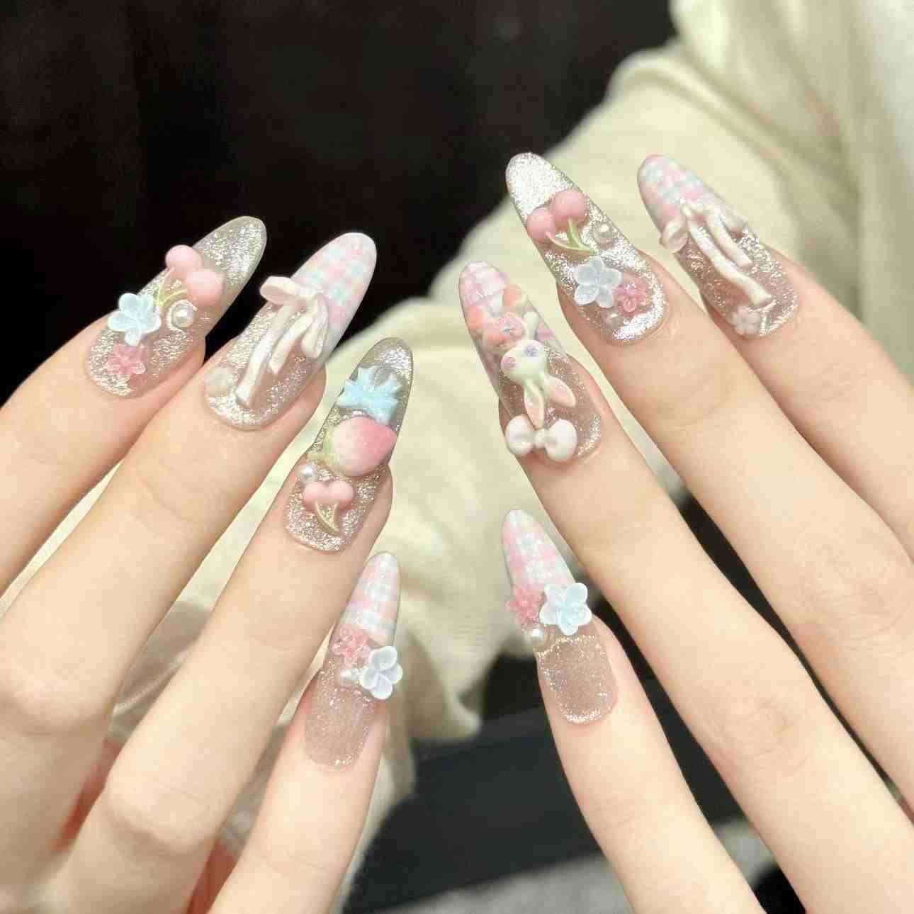 10 قطع من الأظافر الاصطناعية ا - مراجعة Nail Art Emerald وسعره