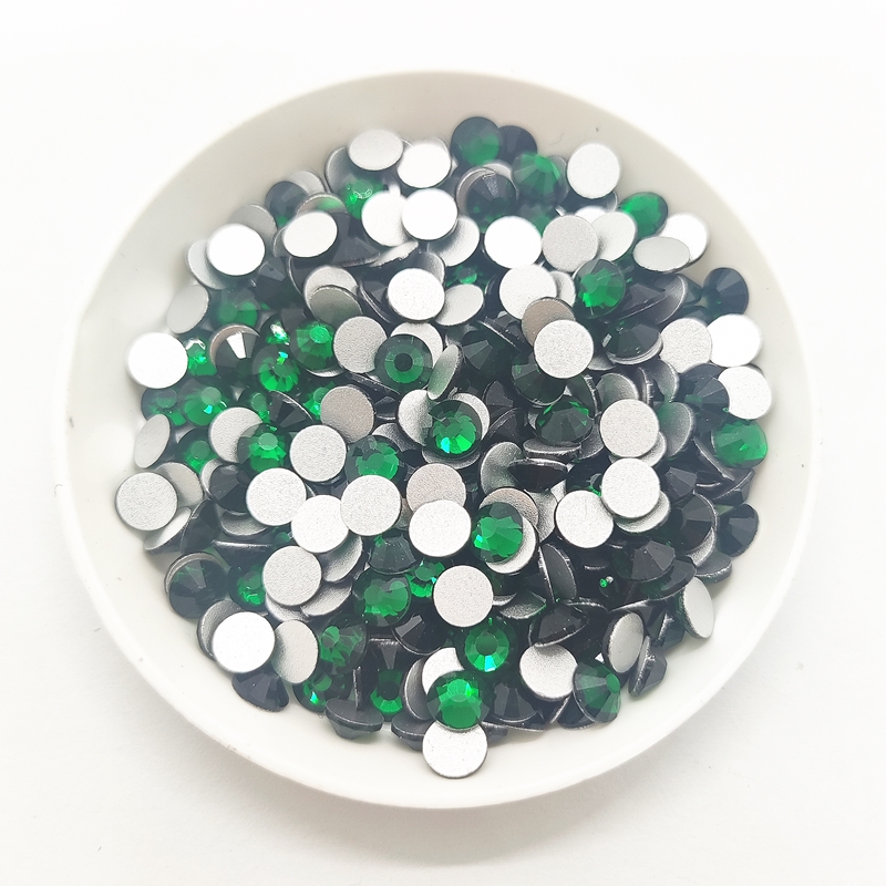 كل حجم SS3-SS60 الأخضر الداكن  - مراجعة Nail Art Emerald Green وسعره