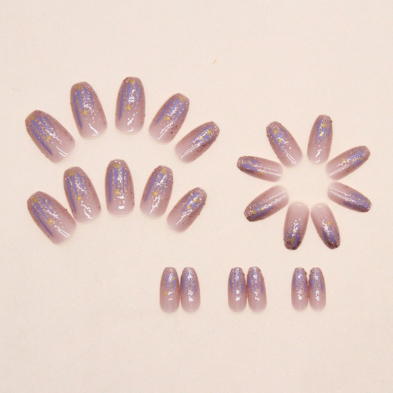 أظافر صناعية قصيرة للنساء والف - مراجعة Nail Art Glossy وسعره