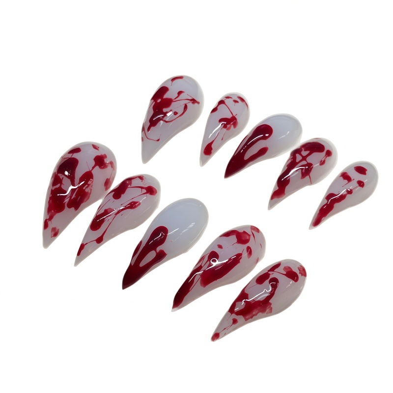 10 قطع من الأظافر الاصطناعية ا - مراجعة Nail Art Vampire وسعره